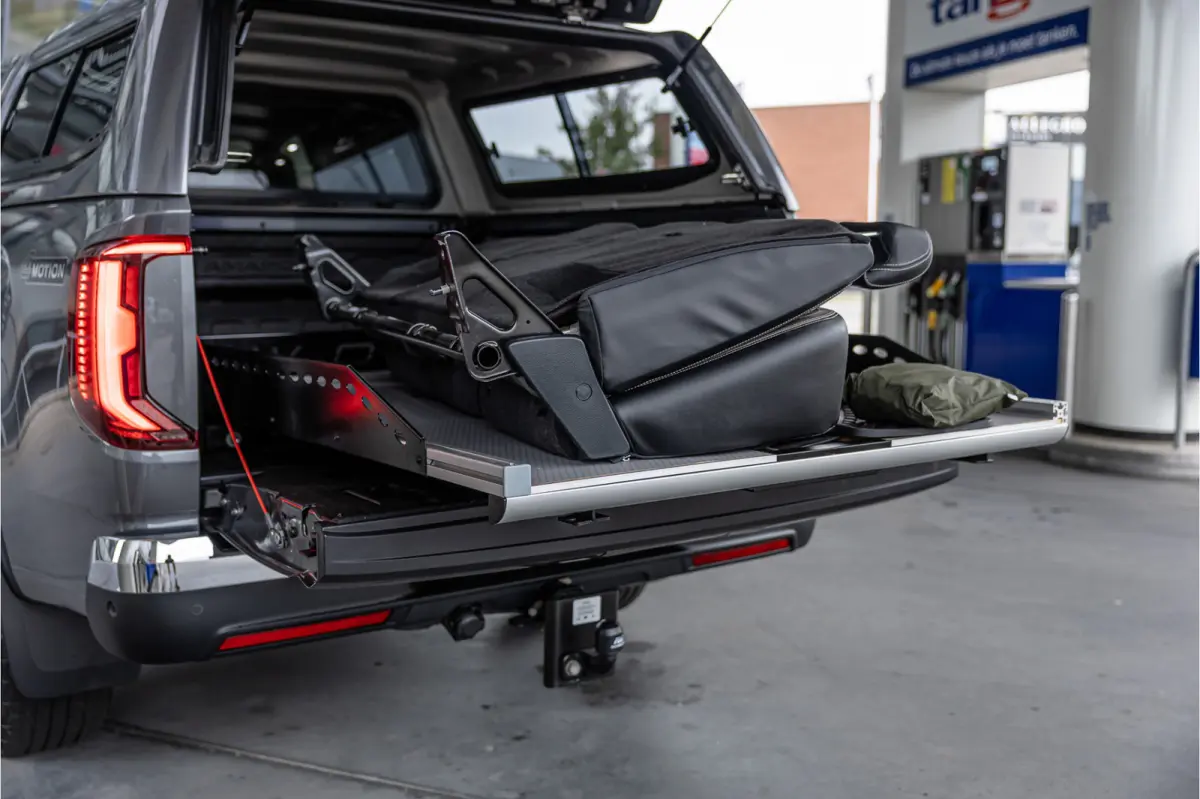 3.0 TDI 4Motion Aventura | ACC | 360 Camera | Harman Kardon | Lederen bekleding | Bi-Xenon | Trekhaak | Blind spot | Navigatie | CarPlay | Dealer onderhouden | Grijs kenteken | Stoelverwarmi