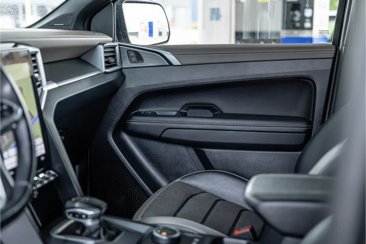 3.0 TDI 4Motion Aventura | ACC | 360 Camera | Harman Kardon | Lederen bekleding | Bi-Xenon | Trekhaak | Blind spot | Navigatie | CarPlay | Dealer onderhouden | Grijs kenteken | Stoelverwarmi
