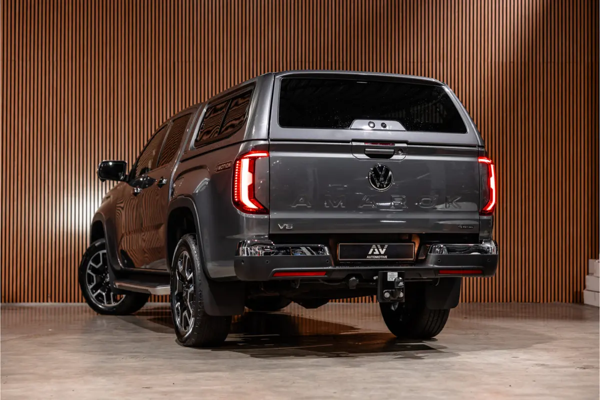 3.0 TDI 4Motion Aventura | ACC | 360 Camera | Harman Kardon | Lederen bekleding | Bi-Xenon | Trekhaak | Blind spot | Navigatie | CarPlay | Dealer onderhouden | Grijs kenteken | Stoelverwarmi