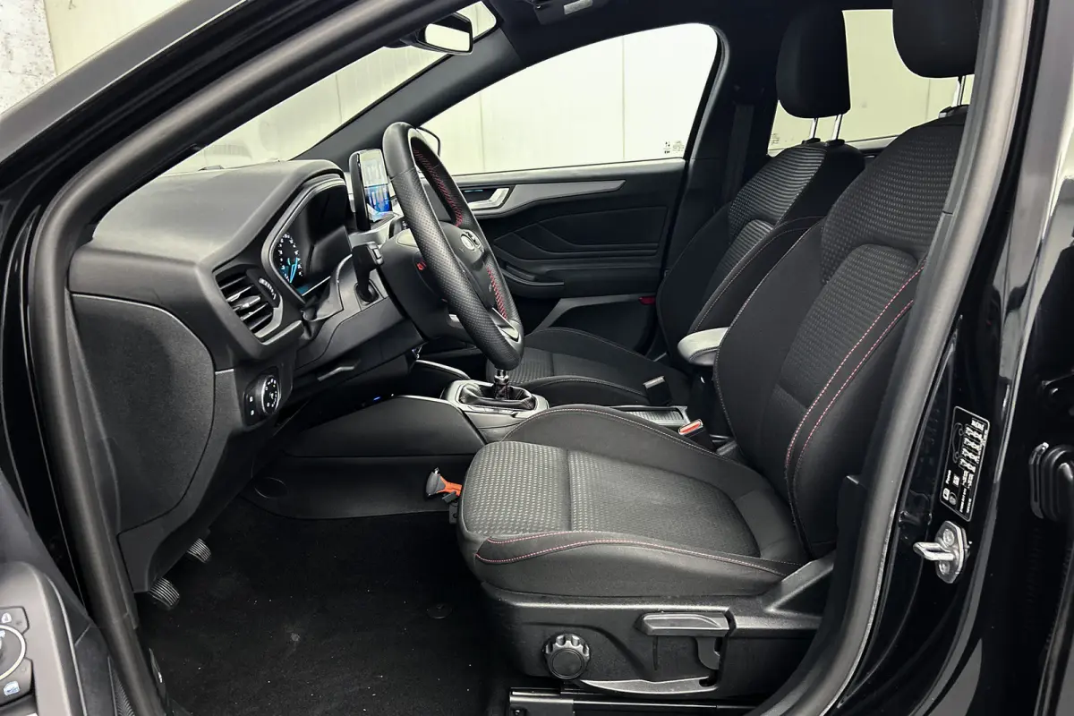 1.0 EcoBoost Hybrid ST Line | Camera | Stoelverwarming