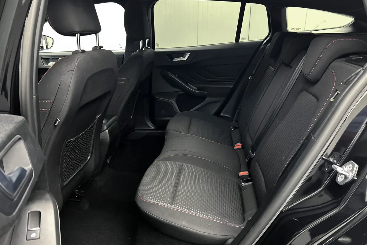 1.0 EcoBoost Hybrid ST Line | Camera | Stoelverwarming