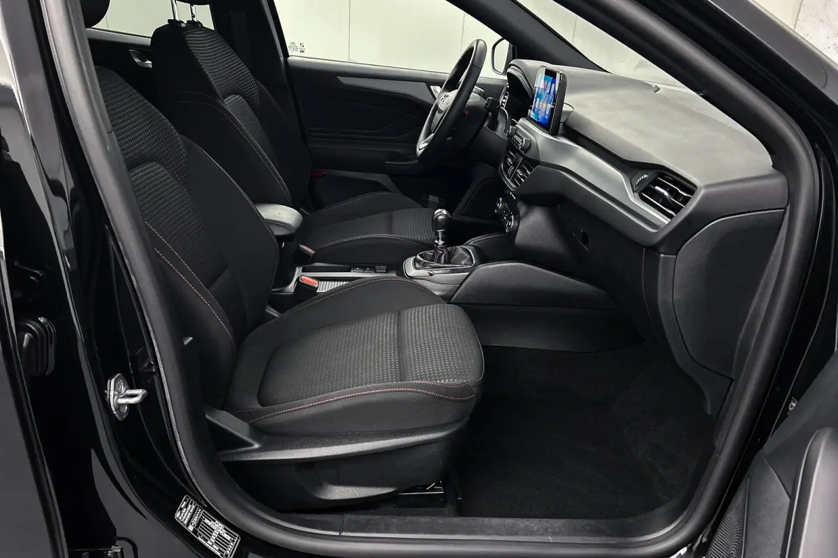 1.0 EcoBoost Hybrid ST Line | Camera | Stoelverwarming