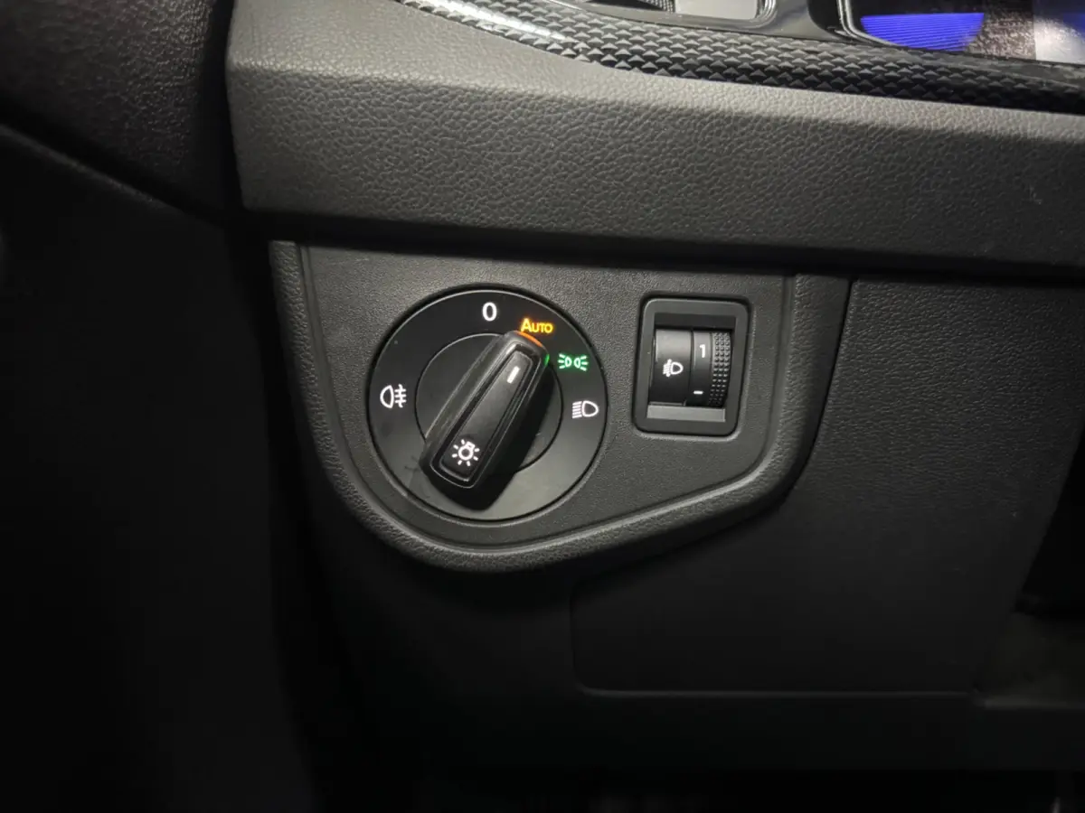 1.0 TSI R-Line Business|PANO|CARPLAY|VIRTUAL|AUTOMAAT|INRUIL MOGELIJK|
