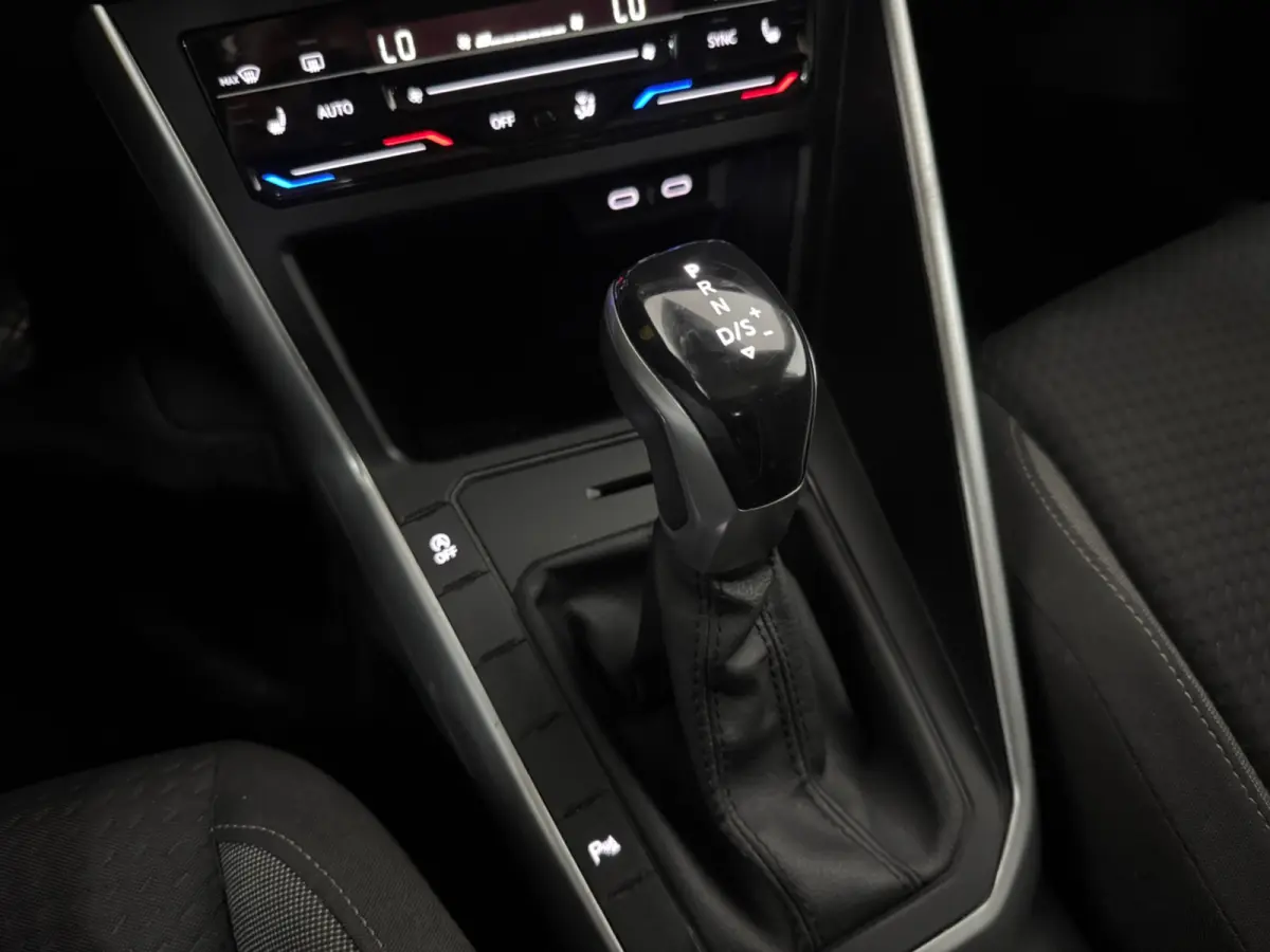 1.0 TSI R-Line Business|PANO|CARPLAY|VIRTUAL|AUTOMAAT|INRUIL MOGELIJK|