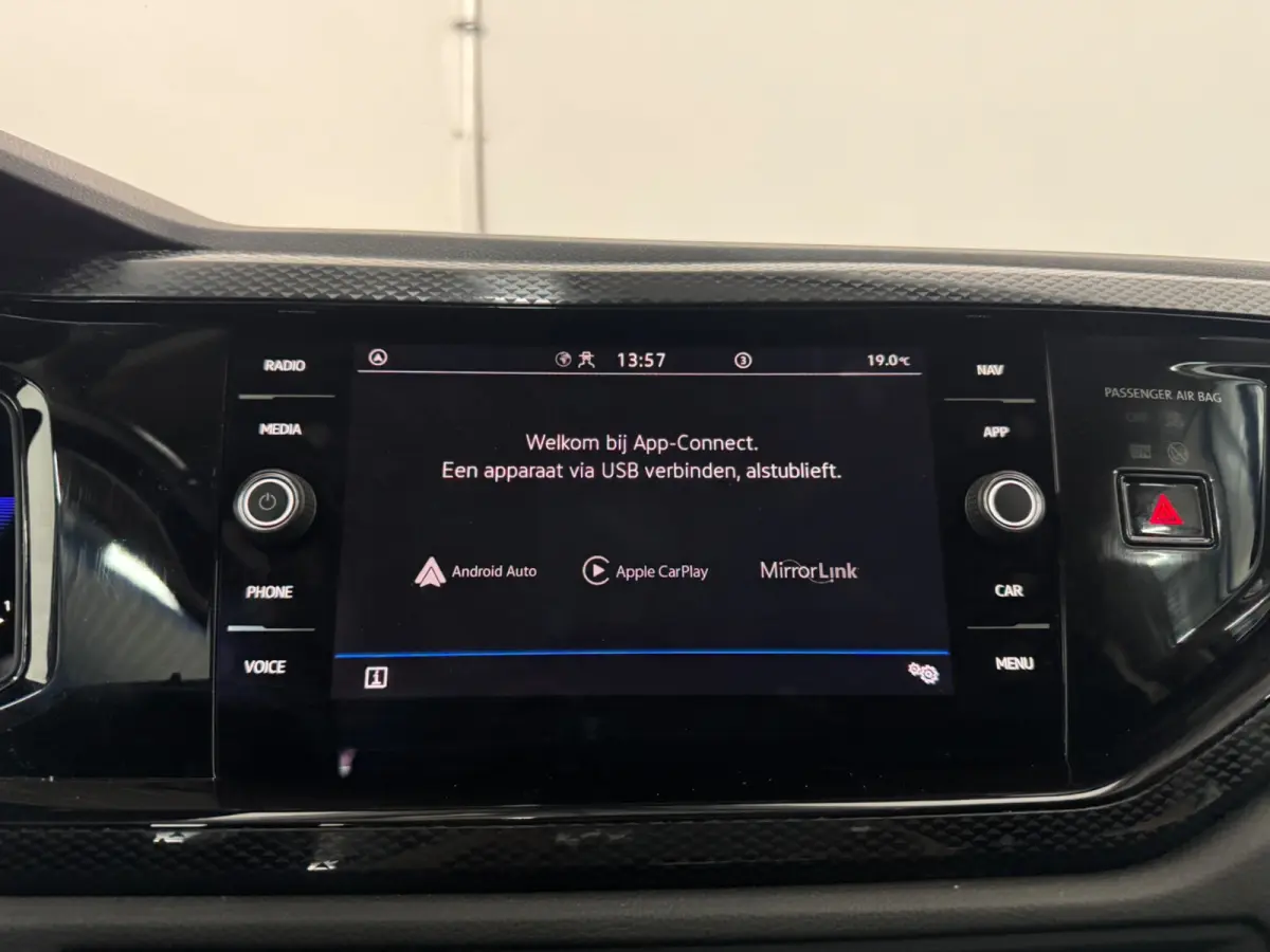 1.0 TSI R-Line Business|PANO|CARPLAY|VIRTUAL|AUTOMAAT|INRUIL MOGELIJK|