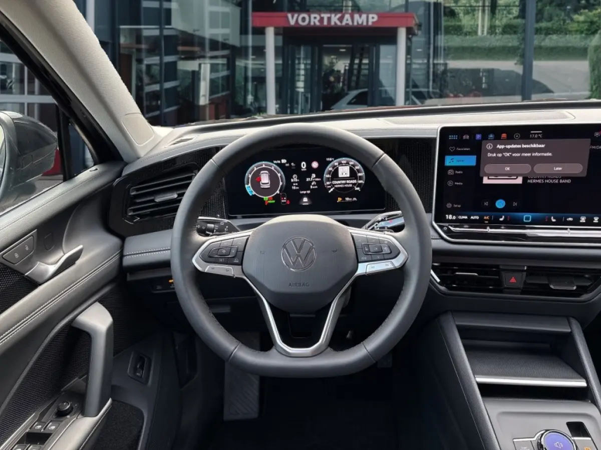 1.5 eTSI LIFE TREKHAAK/CAMERA/ELEK-KLEP/ACC/STOEL+STUURVERW/CARPLAY