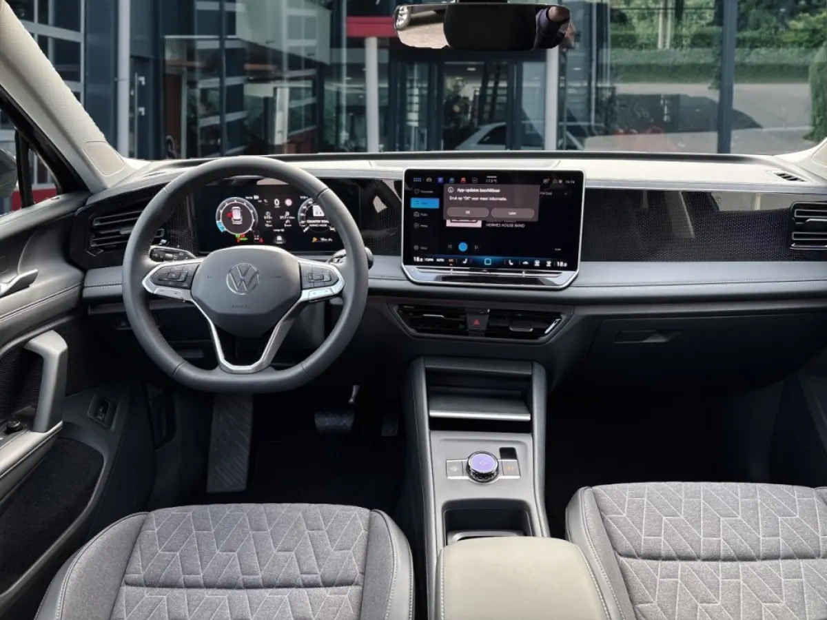 1.5 eTSI LIFE TREKHAAK/CAMERA/ELEK-KLEP/ACC/STOEL+STUURVERW/CARPLAY