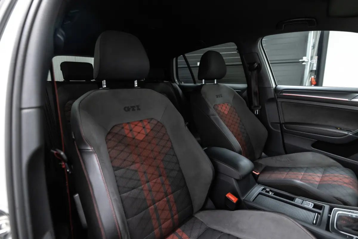 2.0 TSI GTI TCR