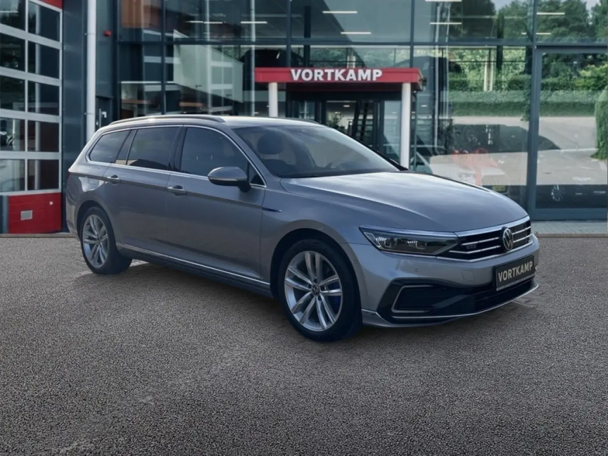 1.4 TSI GTE TREKHAAK/CAMERA/HALF-LEDERELEK-KLEP/ACC/STOELVERW/CARPLAY
