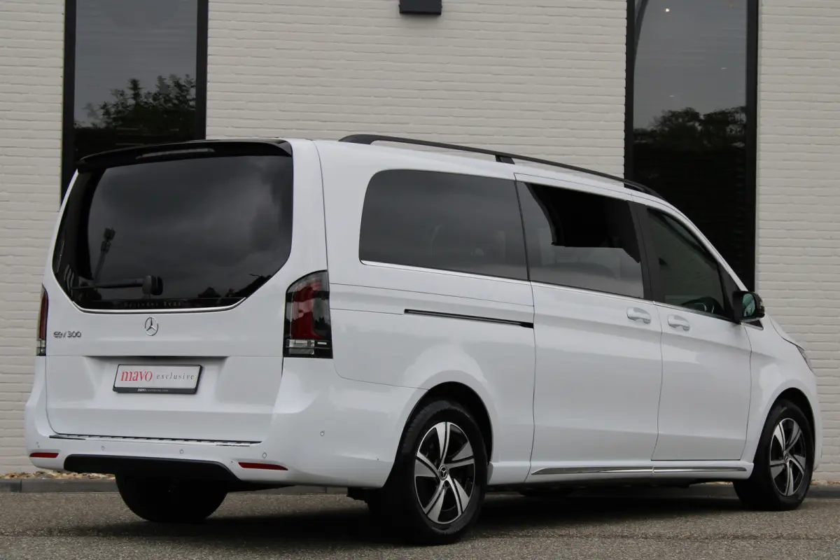 300 L3 / XXL / Luchtvering / 7-Persoons / 2x Elec Schuifdeur / Burmester / 360 Camera / Vol Opties / NIEUWSTAAT