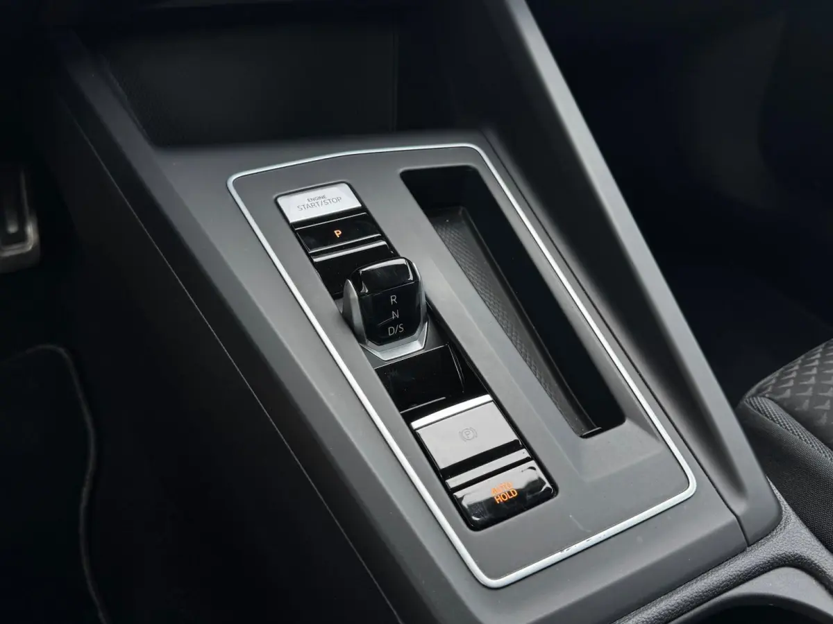 1.5 eTSI Style | Digital Cockpit | Full LED | IQ Drive | Sfeerverlichting | CarPlay | Climate | Adaptive Cruise | Navigatie | Stoelverwarming