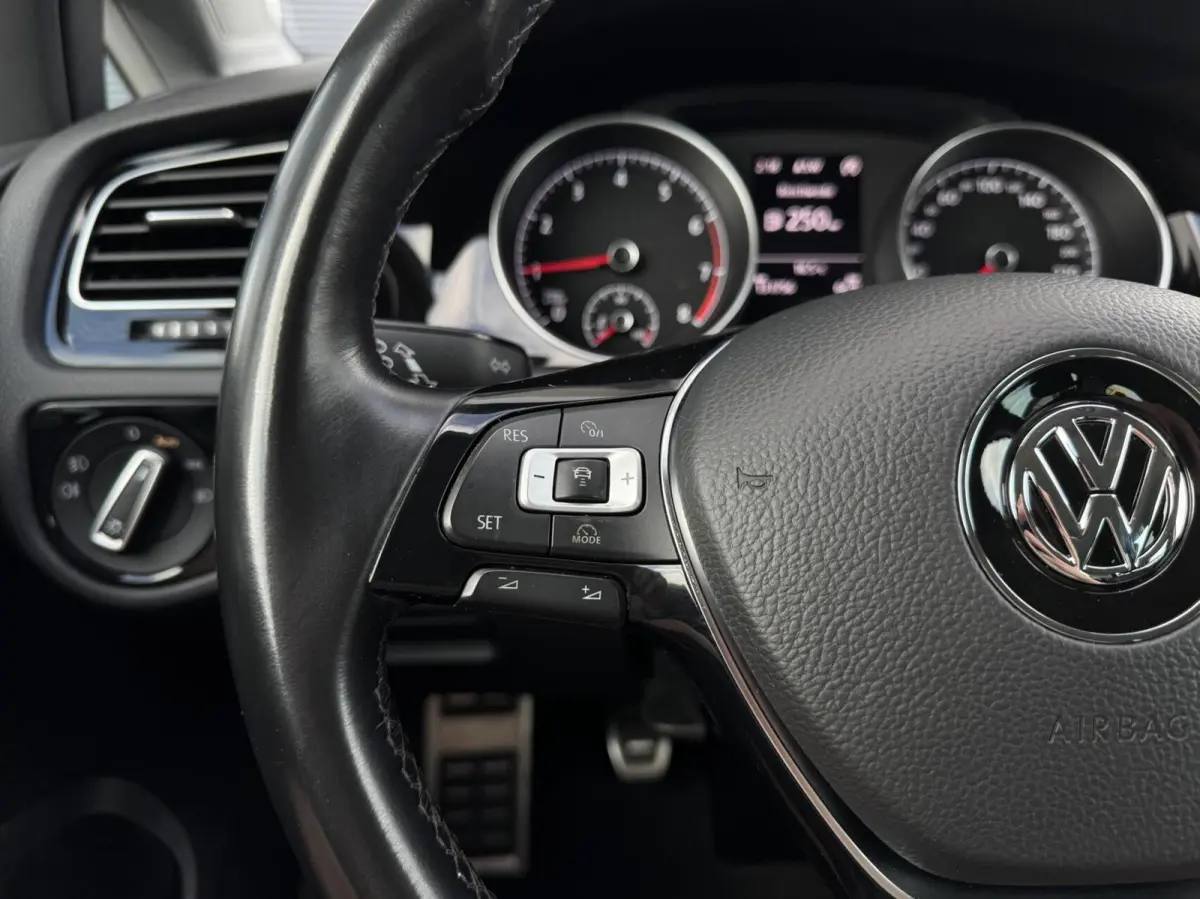 1.0 TSI Comfortline | LED | CarPlay | Adaptive Cruise | Navigatie | Climate | Stoelverwarming