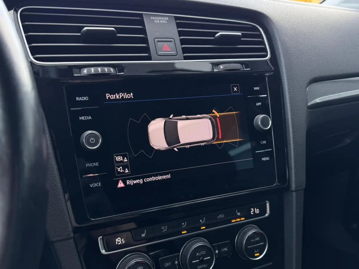 1.0 TSI Comfortline | LED | CarPlay | Adaptive Cruise | Navigatie | Climate | Stoelverwarming