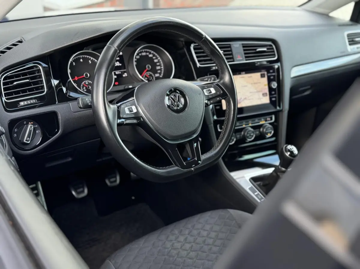 1.0 TSI Comfortline | LED | CarPlay | Adaptive Cruise | Navigatie | Climate | Stoelverwarming