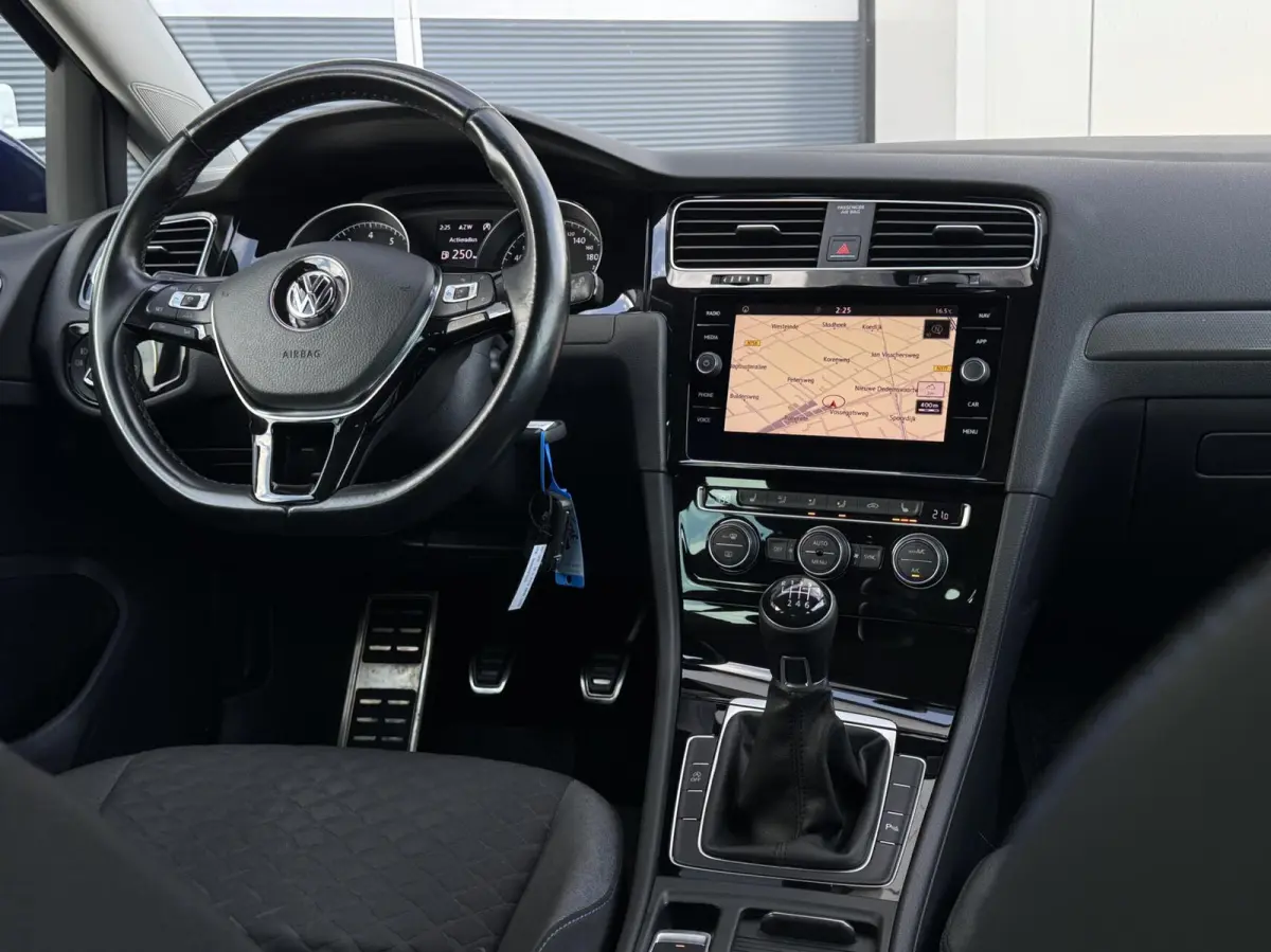 1.0 TSI Comfortline | LED | CarPlay | Adaptive Cruise | Navigatie | Climate | Stoelverwarming