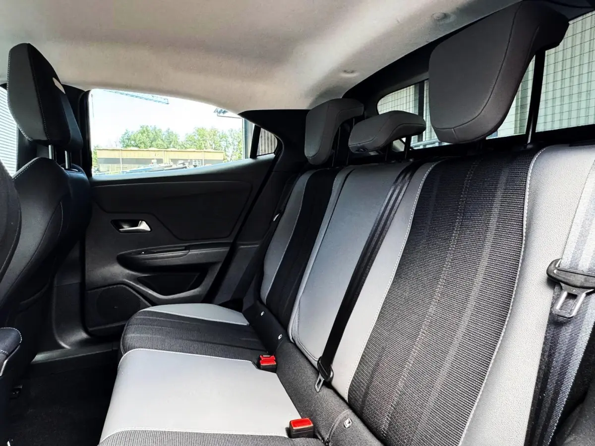 1.2 Turbo Elegance/Led/Aut/Carplay/Camera