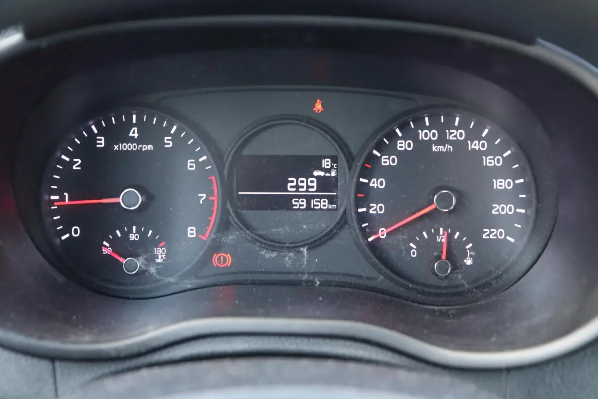1.0 MPi DYNAMIC 🚗 | 59.145 KM | CRUISE 🚀 | AIRCO ❄️ | 15" LMV 🛞 | BLUETOOTH 🎵