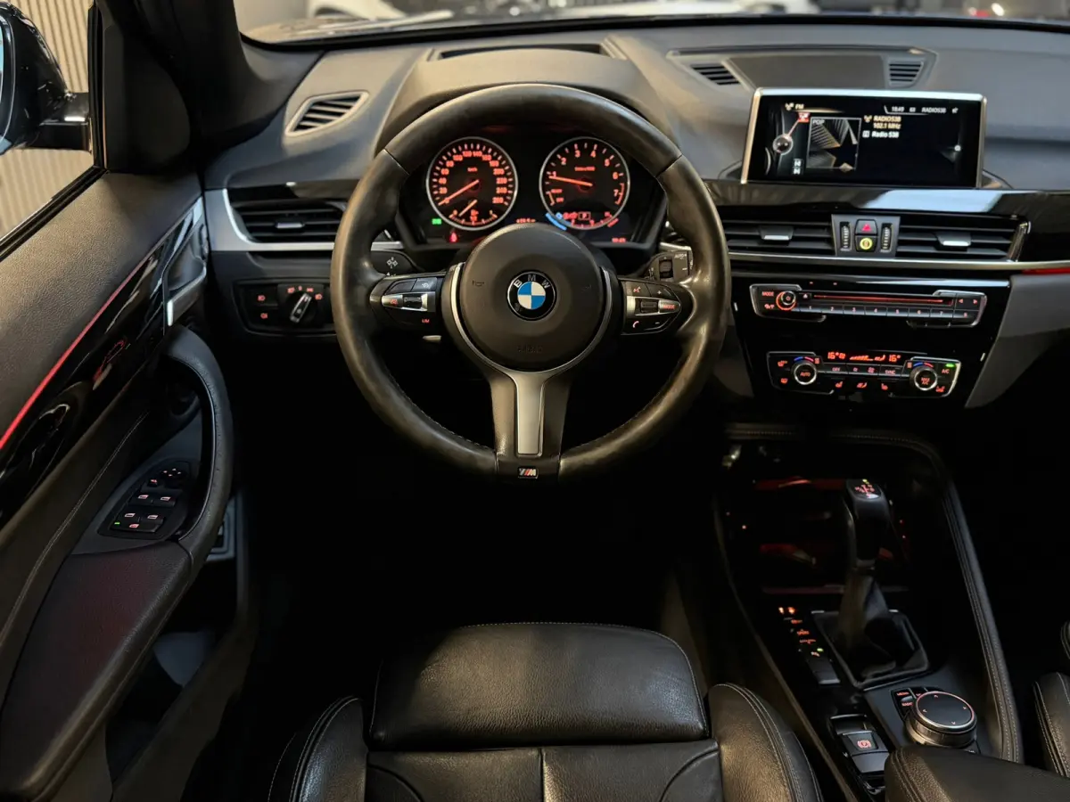 SDrive20i Centennial High Executive M-SPORT|PANO|HuD|MEMORY|KEYLESS|CAMERA|LED|LEDER|SFEERVERLICHTING|AUTOMAAT|NL AUTO|VOL!
