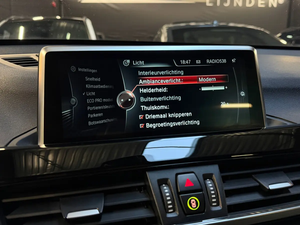 SDrive20i Centennial High Executive M-SPORT|PANO|HuD|MEMORY|KEYLESS|CAMERA|LED|LEDER|SFEERVERLICHTING|AUTOMAAT|NL AUTO|VOL!