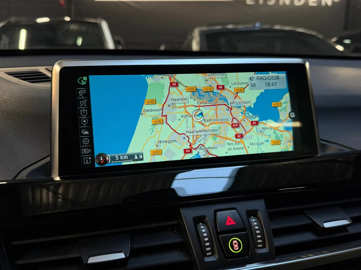 SDrive20i Centennial High Executive M-SPORT|PANO|HuD|MEMORY|KEYLESS|CAMERA|LED|LEDER|SFEERVERLICHTING|AUTOMAAT|NL AUTO|VOL!