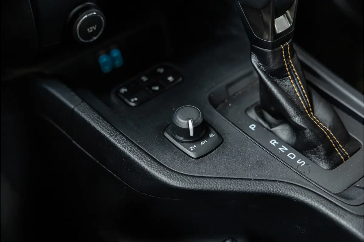 2.0 EcoBlue Wildtrak | 3500 KG | Bi-Xenon | Camera | Navigatie | Trekhaak | Cruise control | DAB | Stoelverwarming | Lederen bekleding | Orig. NL auto | Nieuwe APK