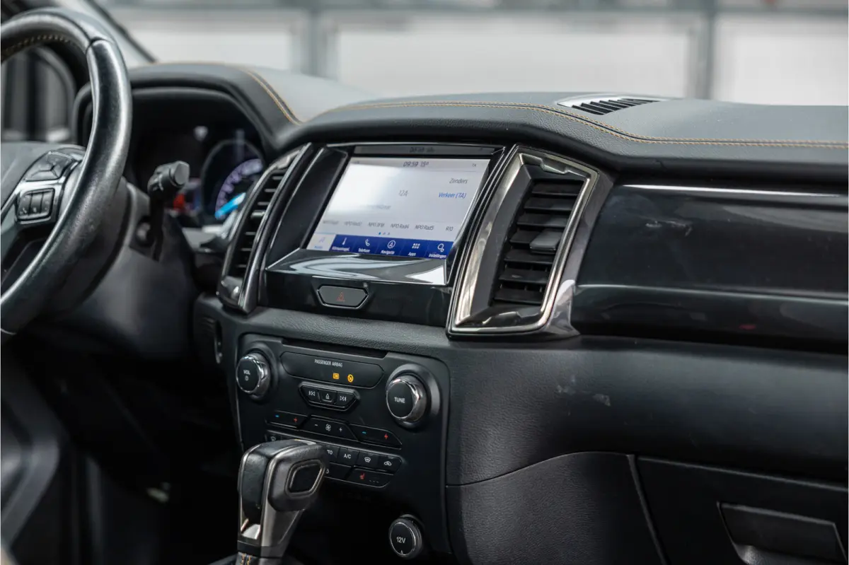 2.0 EcoBlue Wildtrak | 3500 KG | Bi-Xenon | Camera | Navigatie | Trekhaak | Cruise control | DAB | Stoelverwarming | Lederen bekleding | Orig. NL auto | Nieuwe APK