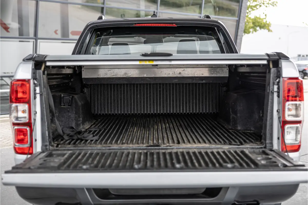 2.0 EcoBlue Wildtrak | 3500 KG | Bi-Xenon | Camera | Navigatie | Trekhaak | Cruise control | DAB | Stoelverwarming | Lederen bekleding | Orig. NL auto | Nieuwe APK