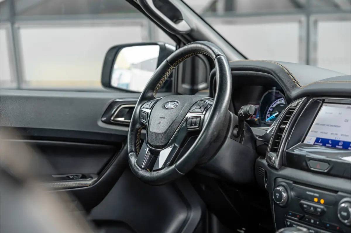 2.0 EcoBlue Wildtrak | 3500 KG | Bi-Xenon | Camera | Navigatie | Trekhaak | Cruise control | DAB | Stoelverwarming | Lederen bekleding | Orig. NL auto | Nieuwe APK