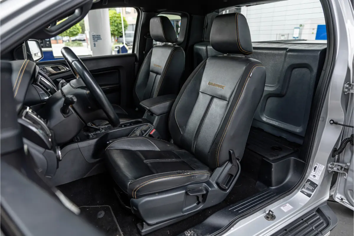 2.0 EcoBlue Wildtrak | 3500 KG | Bi-Xenon | Camera | Navigatie | Trekhaak | Cruise control | DAB | Stoelverwarming | Lederen bekleding | Orig. NL auto | Nieuwe APK