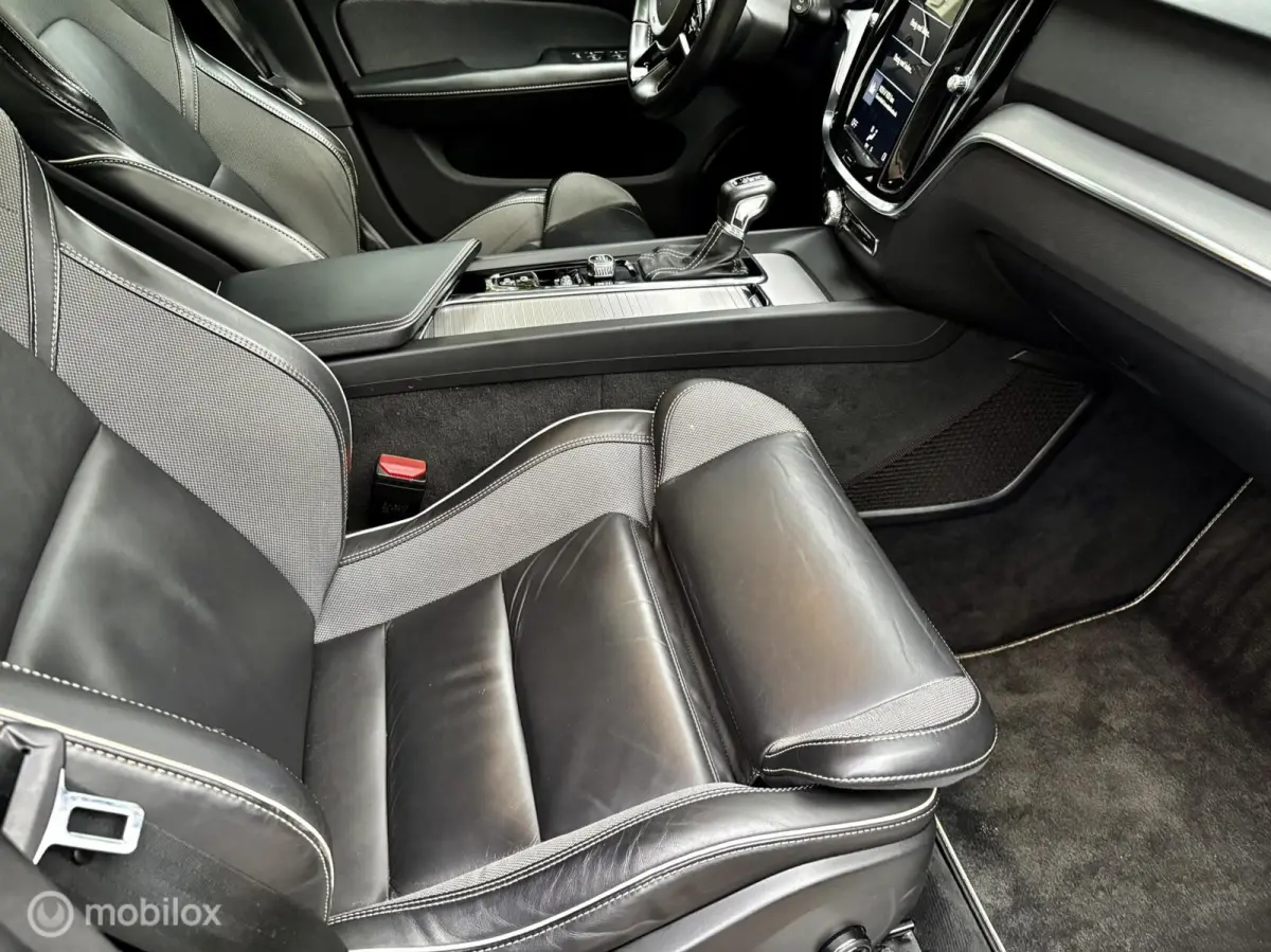 2.0 T4 R-Design 211 pk BLIS Polestar tuning