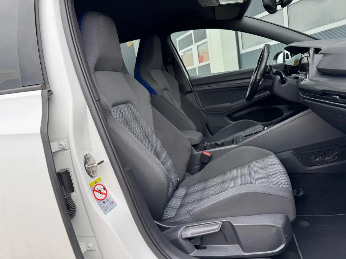 1.4 eHybrid GTE 245PK | Digital Cockpit | IQ Drive | Sportstoelen | LED | CarPlay | Adaptive Cruise | Navigatie | Climate