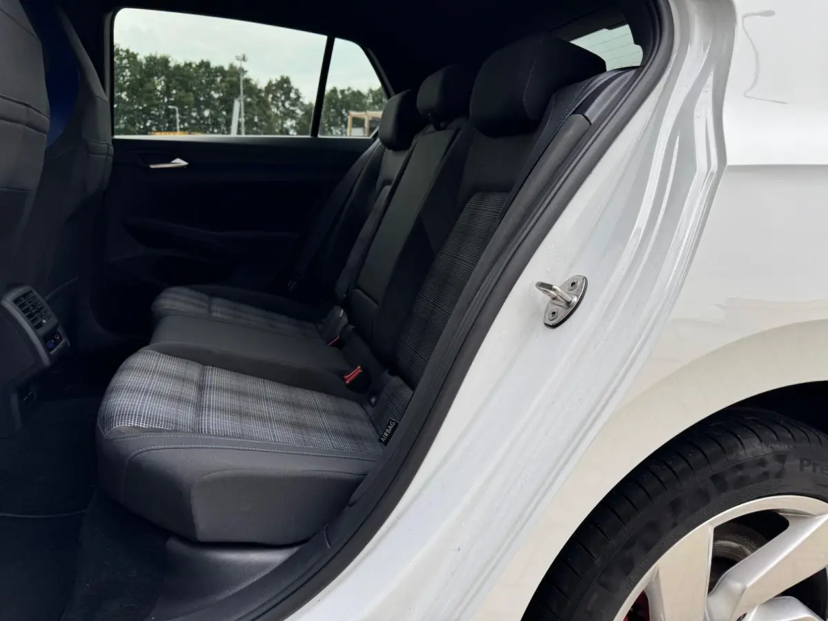 1.4 eHybrid GTE 245PK | Digital Cockpit | IQ Drive | Sportstoelen | LED | CarPlay | Adaptive Cruise | Navigatie | Climate