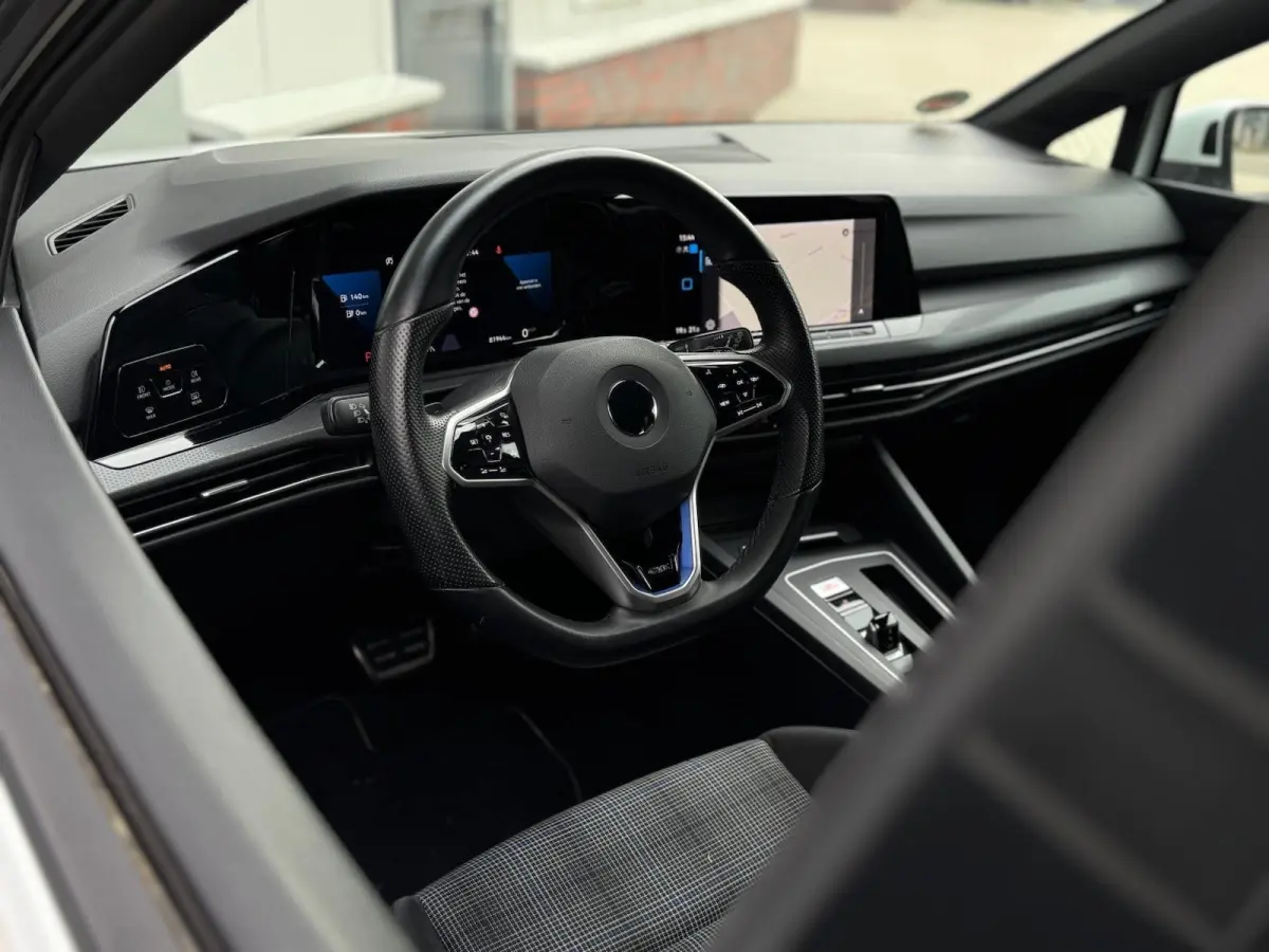 1.4 eHybrid GTE 245PK | Digital Cockpit | IQ Drive | Sportstoelen | LED | CarPlay | Adaptive Cruise | Navigatie | Climate