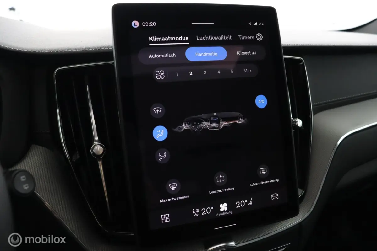 2.0 T6 Plug-in hybrid AWD Ultra Black Edition | Head Up | Panoramadak | 360 Camera | Harman Kardon | Adaptieve Cruise | BLISS