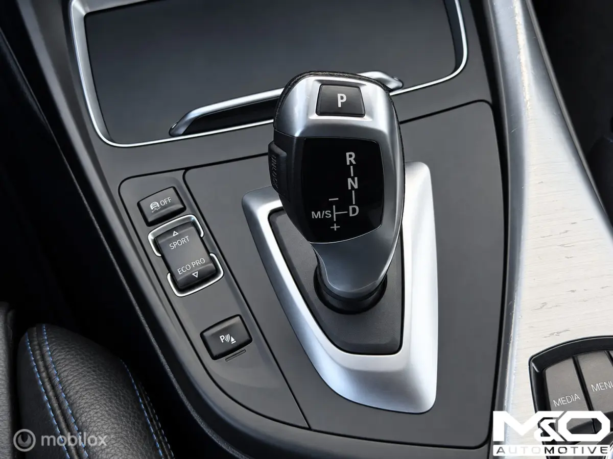 118i | High Executive | M Sport Shadow | STOELVW