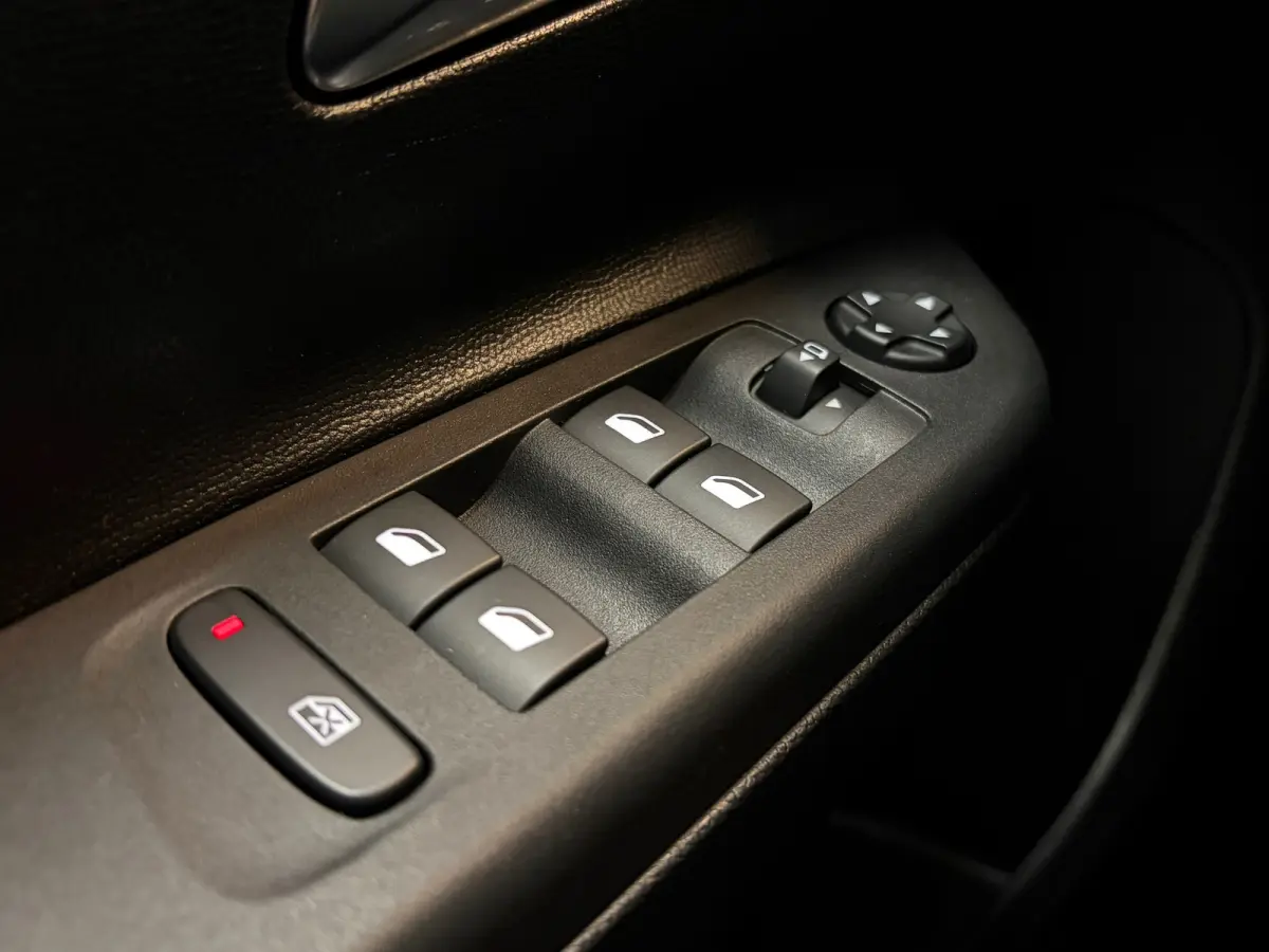 GS 1.2 Turbo Hybrid 145pk Automaat | Camera | Climate control | Dodehoeksensoren |