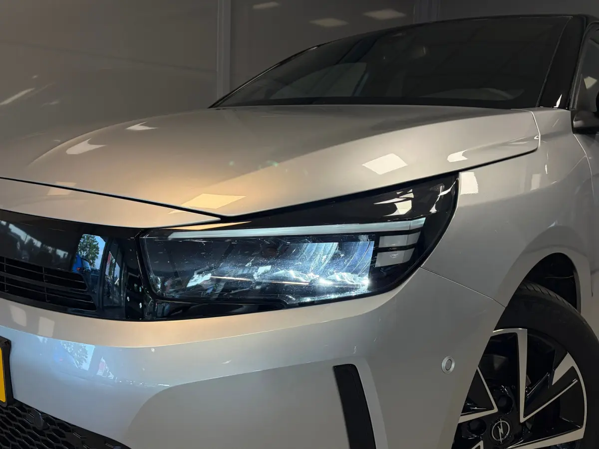 GS 1.2 Turbo Hybrid 145pk Automaat | Camera | Climate control | Dodehoeksensoren |