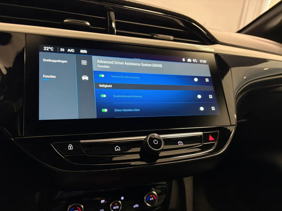 GS 1.2 Turbo Hybrid 145pk Automaat | Camera | Climate control | Dodehoeksensoren |