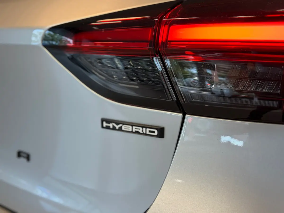 GS 1.2 Turbo Hybrid 145pk Automaat | Camera | Climate control | Dodehoeksensoren |