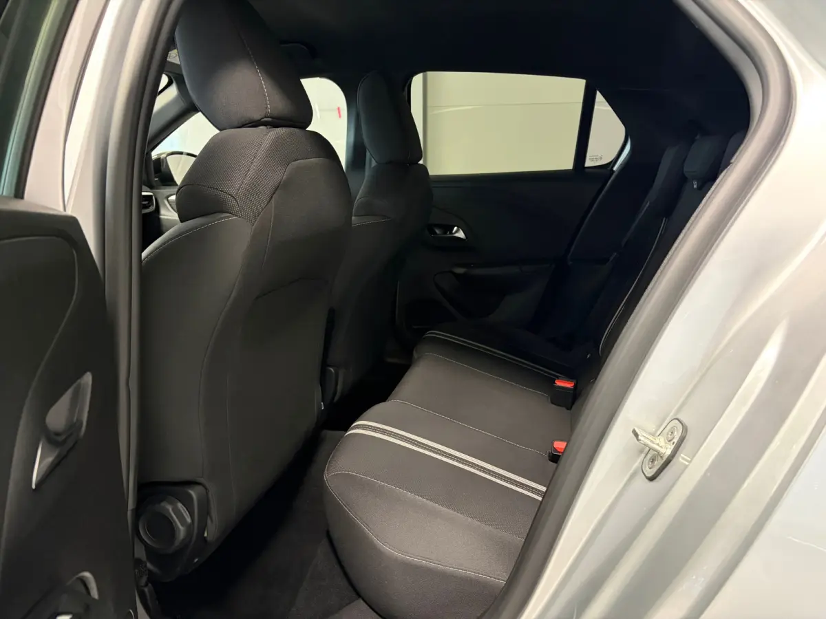 GS 1.2 Turbo Hybrid 145pk Automaat | Camera | Climate control | Dodehoeksensoren |