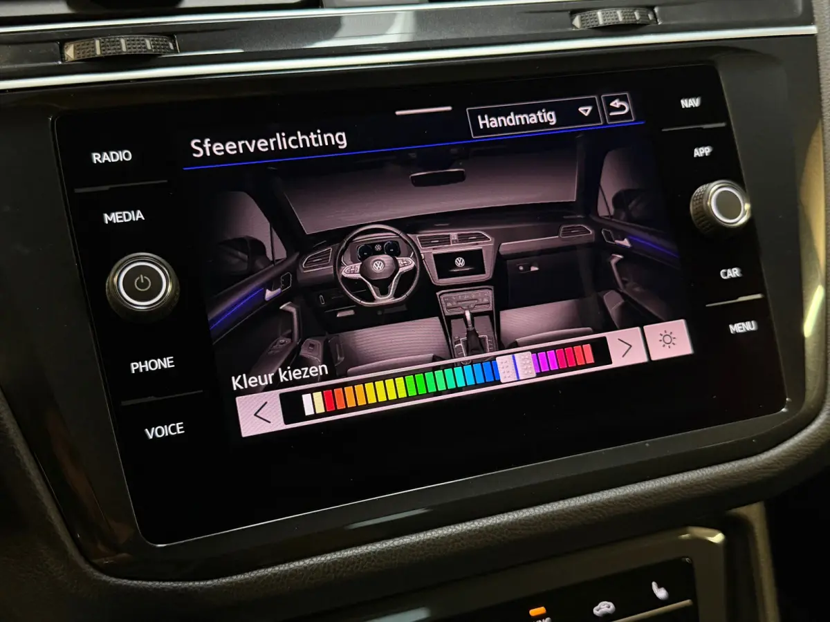 1.5 TSI 3X R-LINE |PANO|HuD|IQ LIGHTS|ACC|LANE ASSIST|CARPLAY|TREKHAAK|SFEERVERLICHTING|20 INCH|2021|BOMVOL!