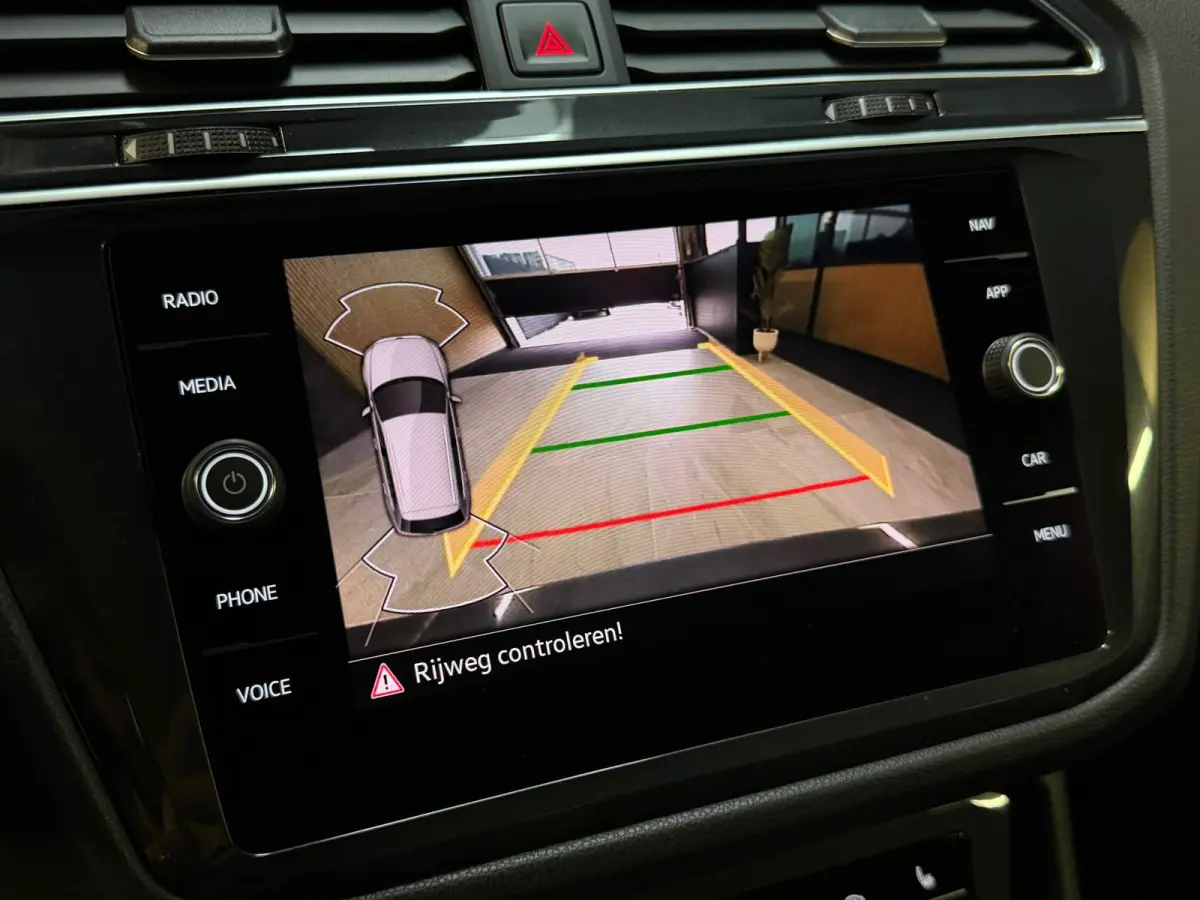 1.5 TSI 3X R-LINE |PANO|HuD|IQ LIGHTS|ACC|LANE ASSIST|CARPLAY|TREKHAAK|SFEERVERLICHTING|20 INCH|2021|BOMVOL!