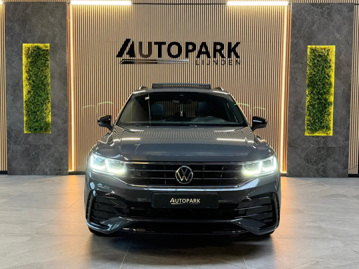 1.5 TSI 3X R-LINE |PANO|HuD|IQ LIGHTS|ACC|LANE ASSIST|CARPLAY|TREKHAAK|SFEERVERLICHTING|20 INCH|2021|BOMVOL!