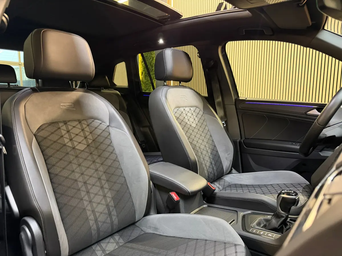 1.5 TSI 3X R-LINE |PANO|HuD|IQ LIGHTS|ACC|LANE ASSIST|CARPLAY|TREKHAAK|SFEERVERLICHTING|20 INCH|2021|BOMVOL!