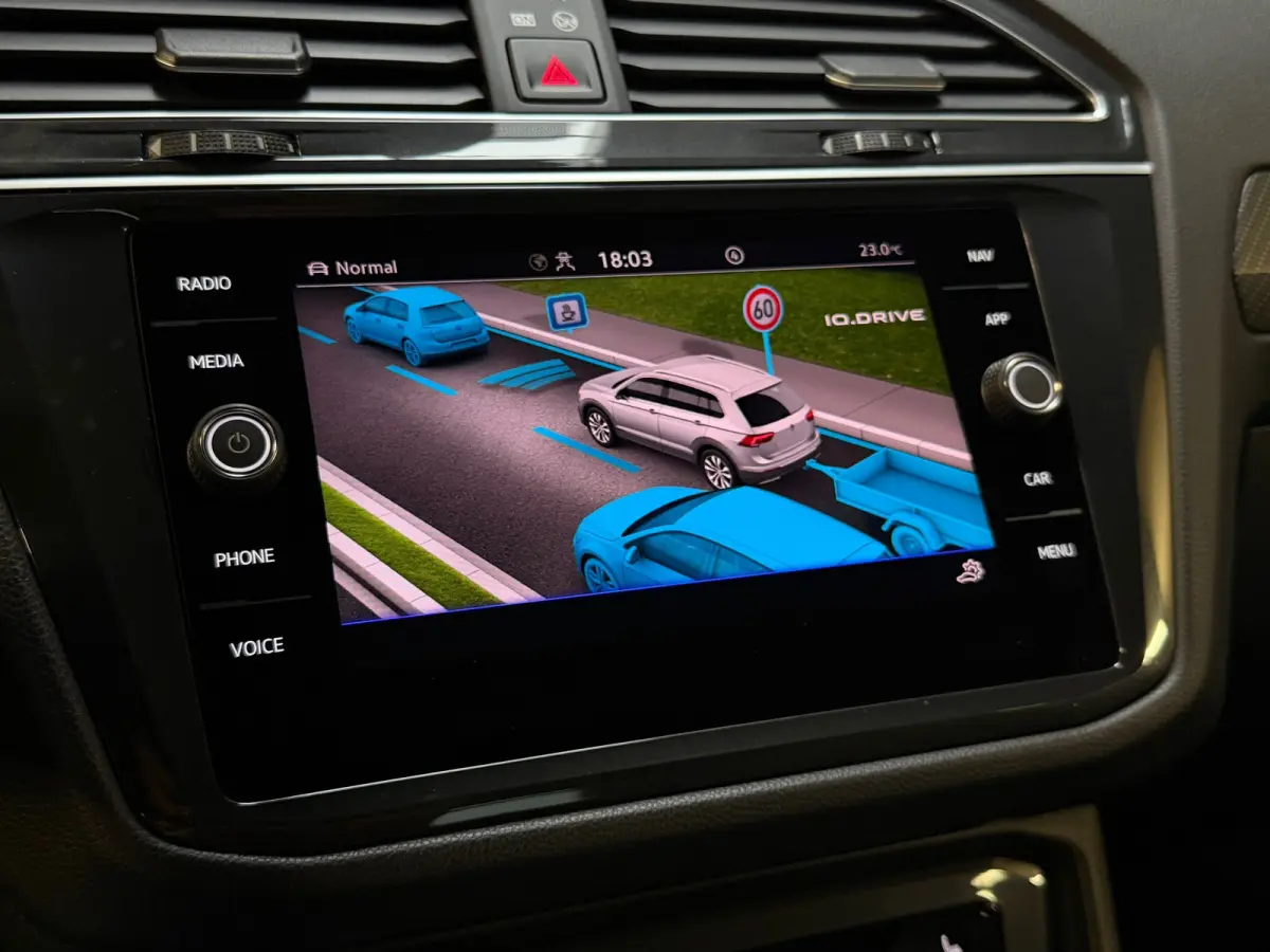 1.5 TSI 3X R-LINE |PANO|HuD|IQ LIGHTS|ACC|LANE ASSIST|CARPLAY|TREKHAAK|SFEERVERLICHTING|20 INCH|2021|BOMVOL!