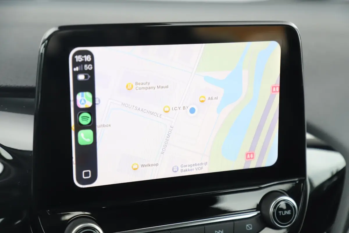 1.0 EcoBoost Hybrid Titanium 125PK Carplay Android Navigatie Climate Cruise Control LED Parkeersensor
