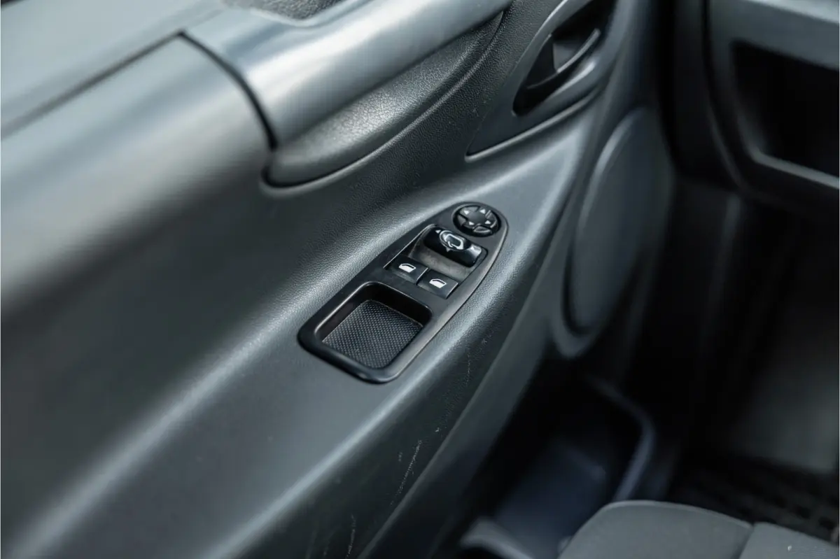 229 2.0 HDI L2H1 DC | Dubbel cabine | Airco | Trekhaak | Bluetooth | PDC | 5-Zitter | Orig. NL auto | Nieuwe APK