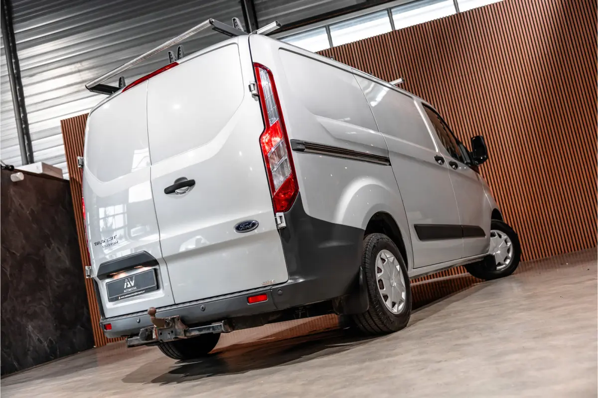 270 2.2 TDCI | Cruise control | PDC | Airco | 3-Zitter | Trekhaak | Bluetooth | Orig. NL auto | Nieuwe APK