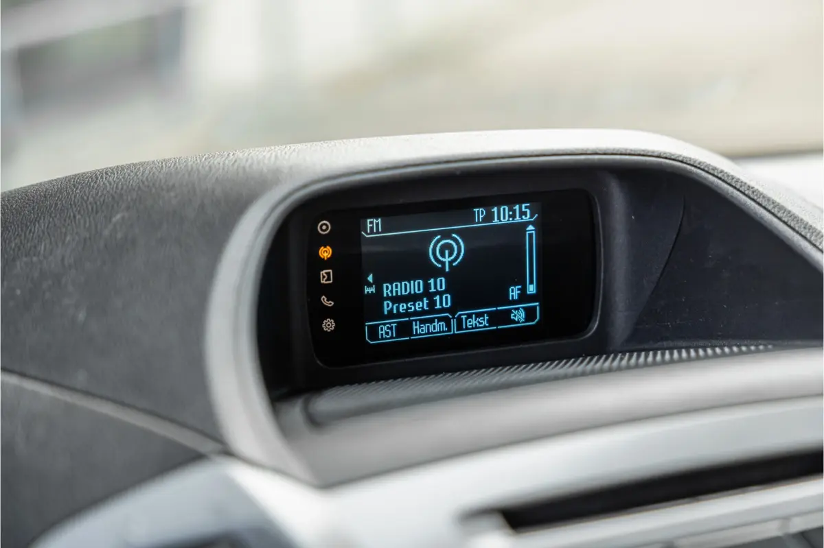 270 2.2 TDCI | Cruise control | PDC | Airco | 3-Zitter | Trekhaak | Bluetooth | Orig. NL auto | Nieuwe APK