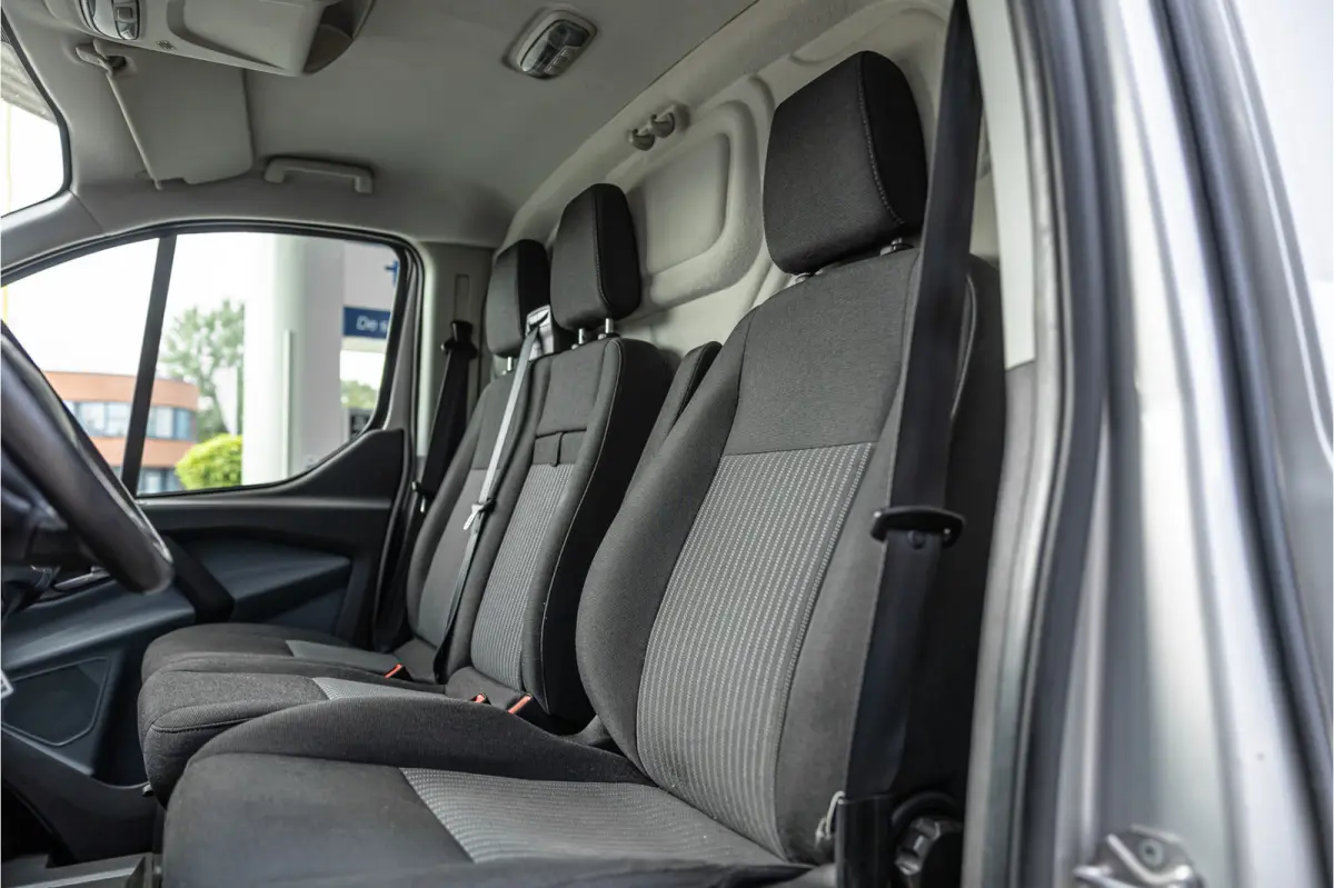 270 2.2 TDCI | Cruise control | PDC | Airco | 3-Zitter | Trekhaak | Bluetooth | Orig. NL auto | Nieuwe APK